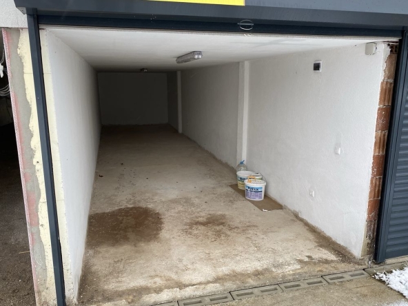 Дава се под наем Гараж / Паркомясто в София, в.з. Малинова долина - 40 кв.м за 314.16 € - Снимка #1