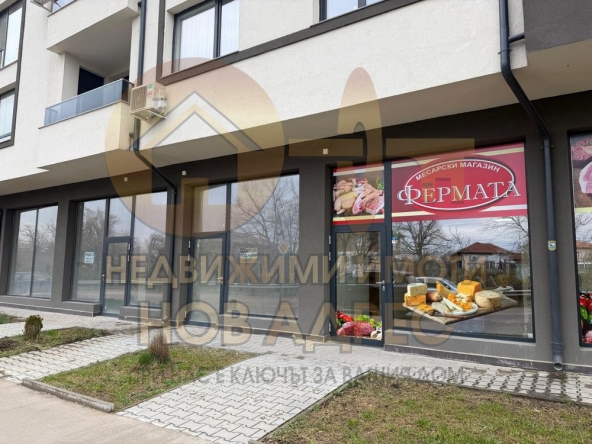 Дава се под наем Магазин в Търговище, Боровец - 55 кв.м за 498.27 € - Снимка #1