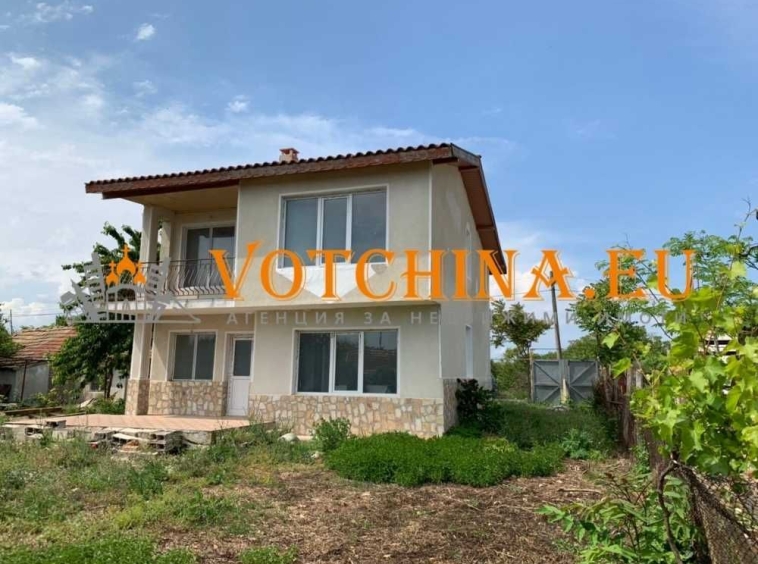 Къща в с. Божурец, Област Добрич - 115 кв.м за 393 €/кв.м - Снимка #1