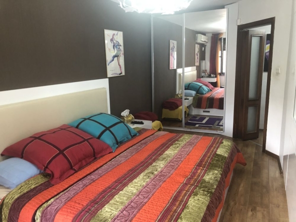 Тристаен апартамент в Бургас, Възраждане - 94 кв.м за 1085 €/кв.м - Снимка #1
