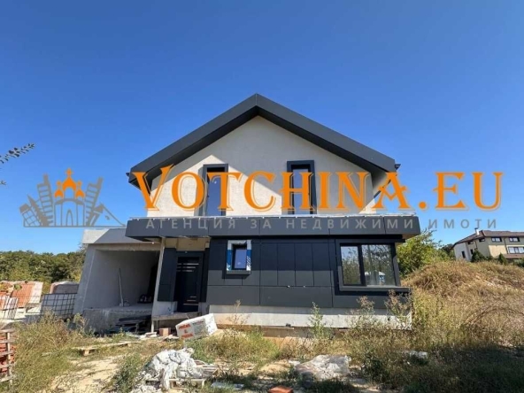 Къща в с. Приселци, Област Варна - 183 кв.м за 669 €/кв.м - Снимка #1