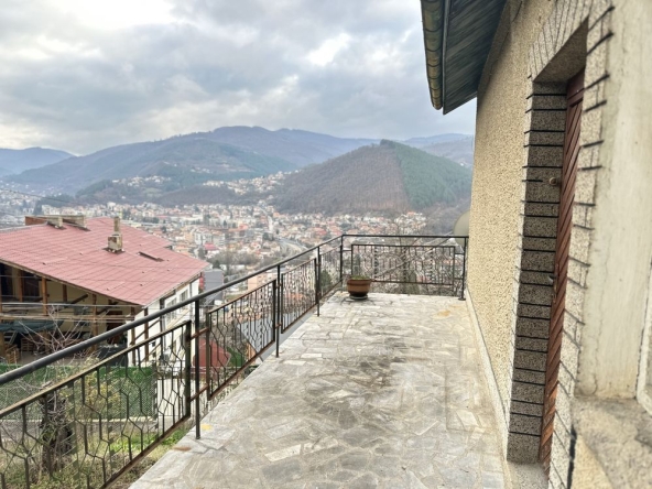 Къща в Своге - 65 кв.м за 743 €/кв.м - Снимка #1