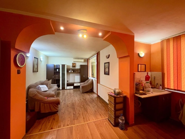 Четиристаен апартамент в Търговище, Вароша - 106 кв.м за 615 €/кв.м - Снимка #1