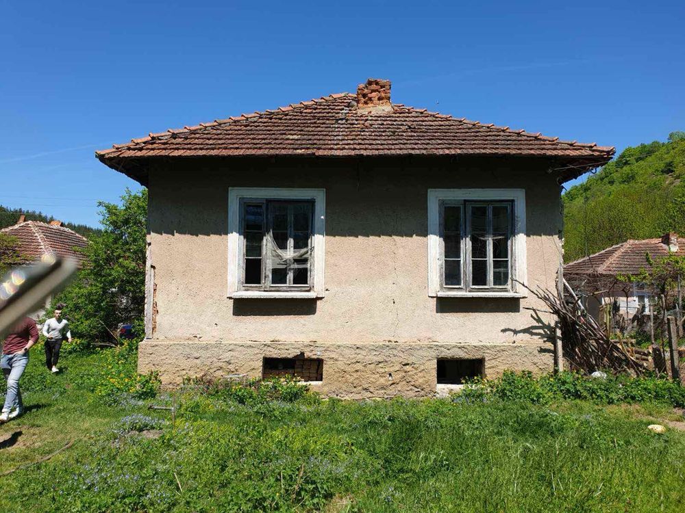 Къща в с. Стакевци, Област Видин - 70 кв.м за 98 €/кв.м - Снимка #1