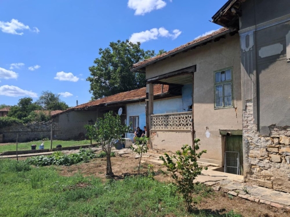 Къща в Велико Търново, Акация - 120 кв.м за 72 €/кв.м - Снимка #1
