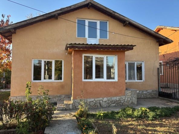 Дава се под наем Къща в Бухово - 100 кв.м за 357 € - Снимка #1