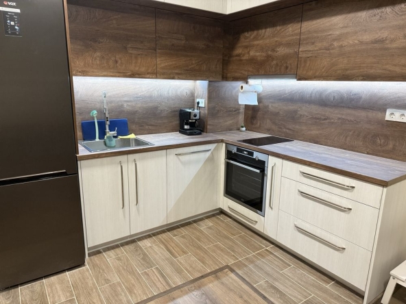 Дава се под наем Двустаен апартамент в Варна, м-т Пчелина - 54 кв.м за 598.23 € - Снимка #1