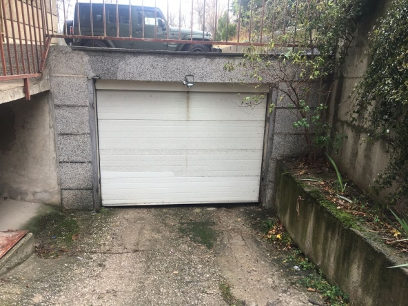 Дава се под наем Гараж / Паркомясто в София, Манастирски ливади - 17 кв.м за 148.41 € - Снимка #1