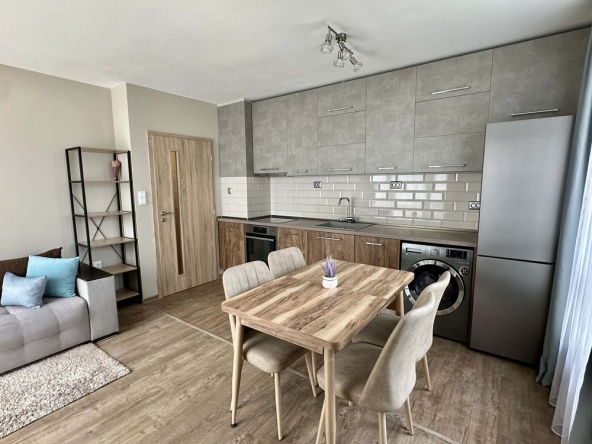 Дава се под наем Двустаен апартамент в Варна, Възраждане 2 - 60 кв.м за 598.23 € - Снимка #1