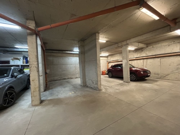 Дава се под наем Гараж / Паркомясто в София, Манастирски ливади - 15 кв.м за 124.44 € - Снимка #1