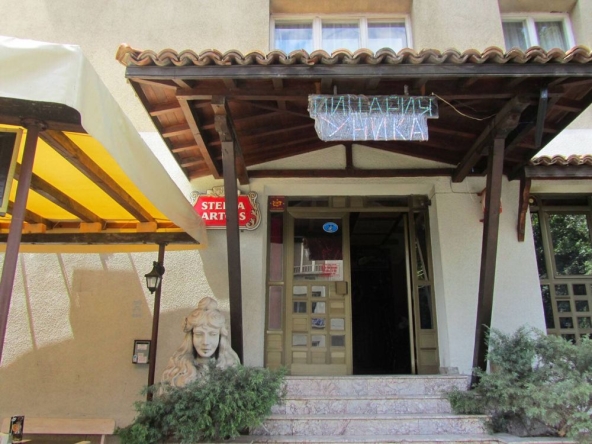 Дава се под наем Заведение в София, Западен парк - 130 кв.м за 1196.97 € - Снимка #1