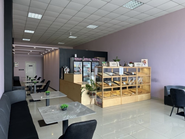 Заведение в Пазарджик, Устрем - 130 кв.м за 59 €/кв.м - Снимка #1