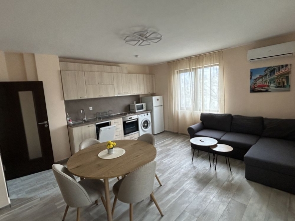 Дава се под наем Тристаен апартамент в Варна, Конфуто - 72 кв.м за 747.66 € - Снимка #1