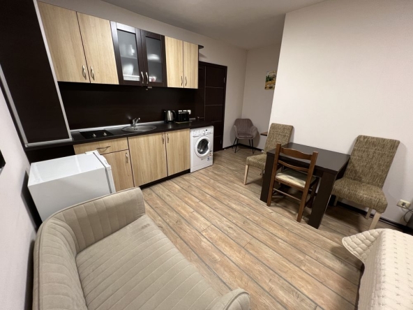 Дава се под наем Едностаен апартамент в Банско - 43 кв.м за 298.86 € - Снимка #1