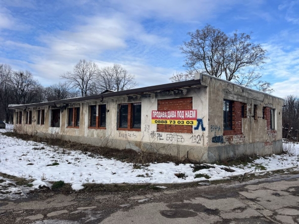 Двустаен апартамент в Враца, Металург - 650 кв.м за 204 €/кв.м - Снимка #1