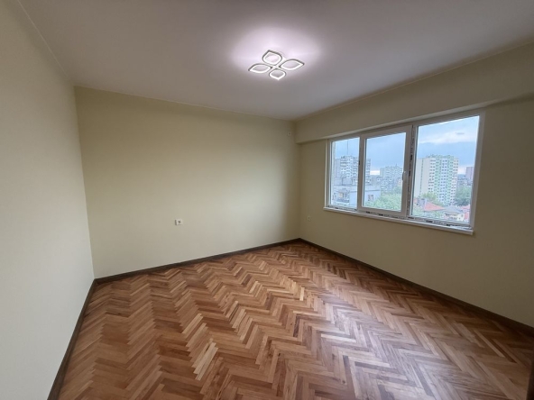 Двустаен апартамент в Русе, Родина 2 - 62 кв.м за 839 €/кв.м - Снимка #1