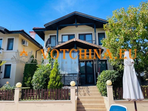 Къща в с. Кошарица, Област Бургас - 157 кв.м за 1147 €/кв.м - Снимка #1