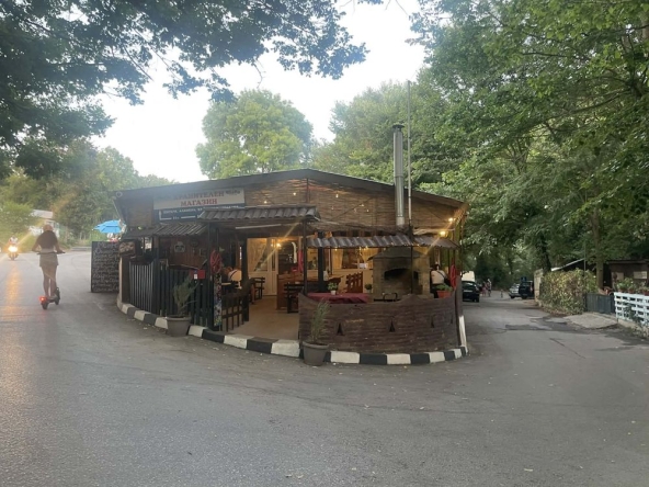 Дава се под наем Заведение в к.к. Камчия - 300 кв.м за 6683.04 € - Снимка #1