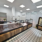 Магазин в Бургас, Братя Миладинови - 93 кв.м за 455 €/кв.м - Снимка #1