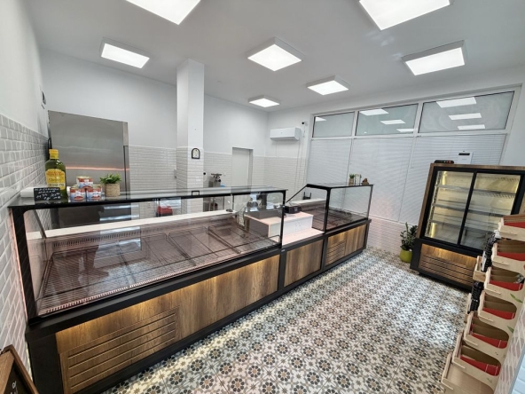 Магазин в Бургас, Братя Миладинови - 93 кв.м за 455 €/кв.м - Снимка #1