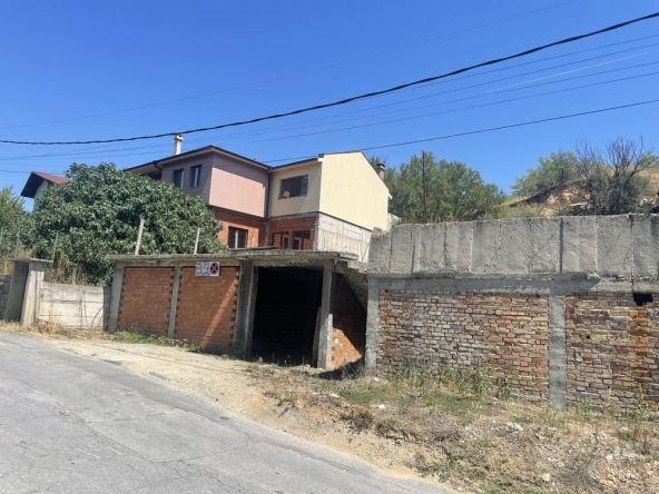 Парцел в Пловдив, Тракия - 476 кв.м за 106 €/кв.м - Снимка #1