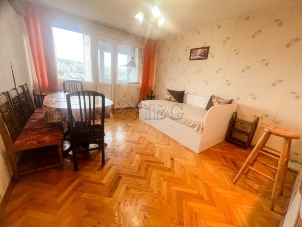 Едностаен апартамент в Русе, Широк център - 52 кв.м за 1189 €/кв.м - Снимка #1
