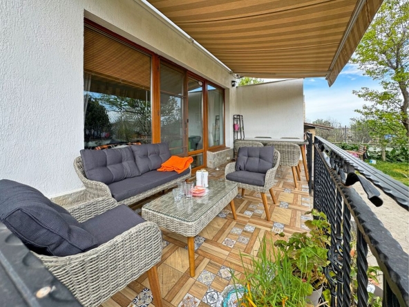 Дава се под наем Къща в с. Каменар, Област Бургас - 110 кв.м за 1196.97 € - Снимка #1