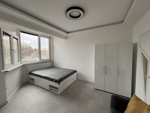 Дава се под наем Едностаен апартамент в София, Люлин 7 - 30 кв.м за 458.49 € - Снимка #1