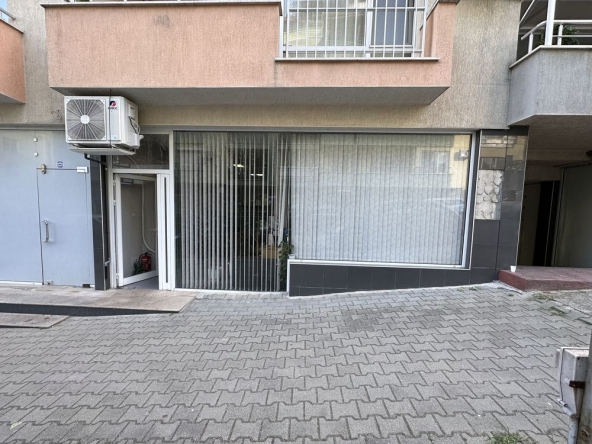 Магазин в Стара Загора, ОРБ - 86 кв.м за 552 €/кв.м - Снимка #1