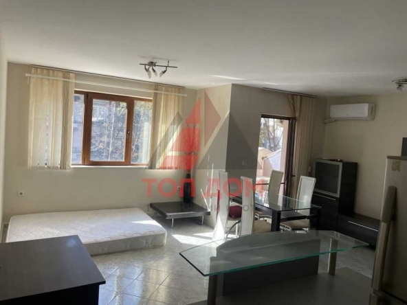 Дава се под наем Едностаен апартамент в Варна, Център - 46 кв.м за 408 € - Снимка #1