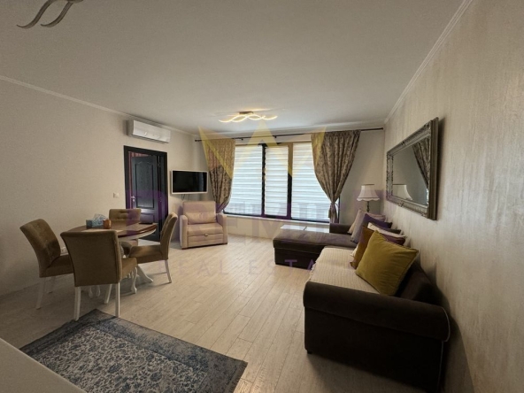 Дава се под наем Двустаен апартамент в Варна, Бриз - 70 кв.м за 750 € - Снимка #1