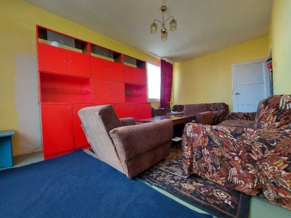 Дава се под наем Двустаен апартамент в Бургас, Славейков - 56 кв.м за 244.8 € - Снимка #1