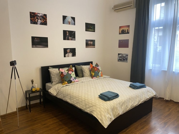 Дава се под наем Двустаен апартамент в София, Център - 60 кв.м за 61.2 € - Снимка #1