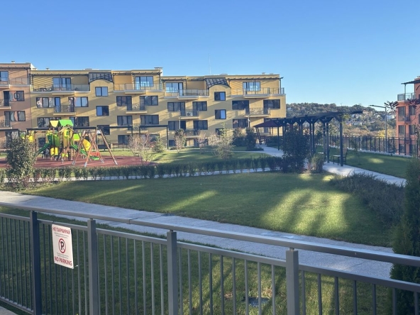 Дава се под наем Двустаен апартамент в Варна, Чайка - 55 кв.м за 612 € - Снимка #1