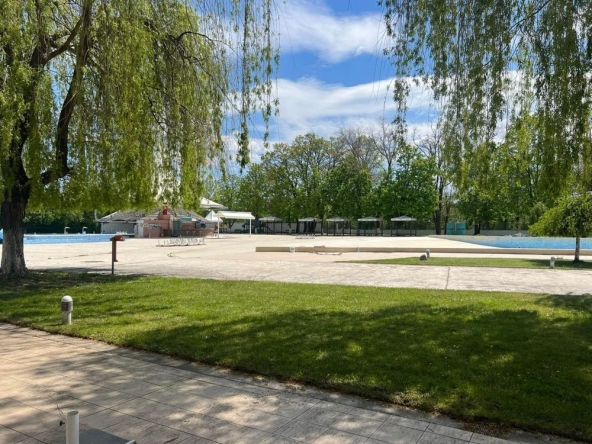 Парцел в с. Овощник, Област Стара Загора - 4300 кв.м за 41 €/кв.м - Снимка #1