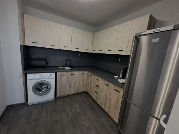 Дава се под наем Двустаен апартамент в Ямбол, Граф Игнатиев - 70 кв.м за 229.5 € - Снимка #1