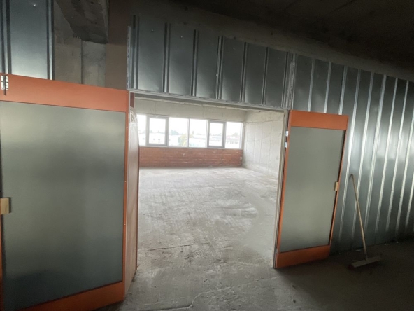 Дава се под наем Склад в София, Илиянци - 100 кв.м за 500 € - Снимка #1