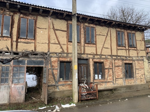 Къща в Ловеч, Дикисана - 160 кв.м за 66 €/кв.м - Снимка #1