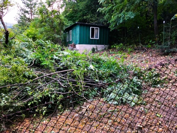 Парцел в с. Герман, Област София-град - 647 кв.м за 147 €/кв.м - Снимка #1