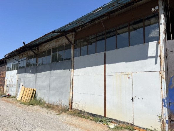 Дава се под наем Склад в Перник, Калкас - 60 кв.м за 255 € - Снимка #1