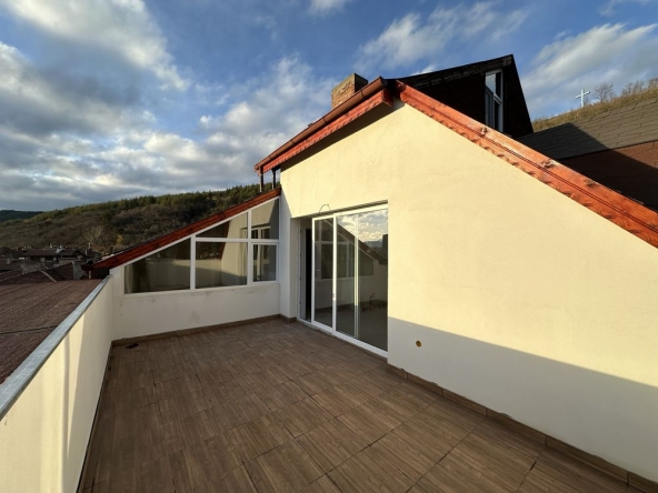 Четиристаен апартамент в Дупница - 195 кв.м за 662 €/кв.м - Снимка #1