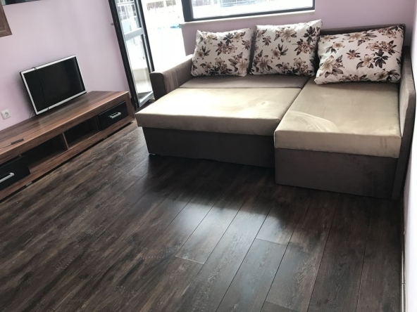 Дава се под наем Тристаен апартамент в к.к. Златни пясъци - 110 кв.м за 433.5 € - Снимка #1