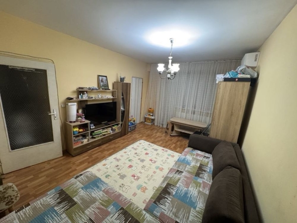 Двустаен апартамент в Разград, Център - 52 кв.м за 1241 €/кв.м - Снимка #1