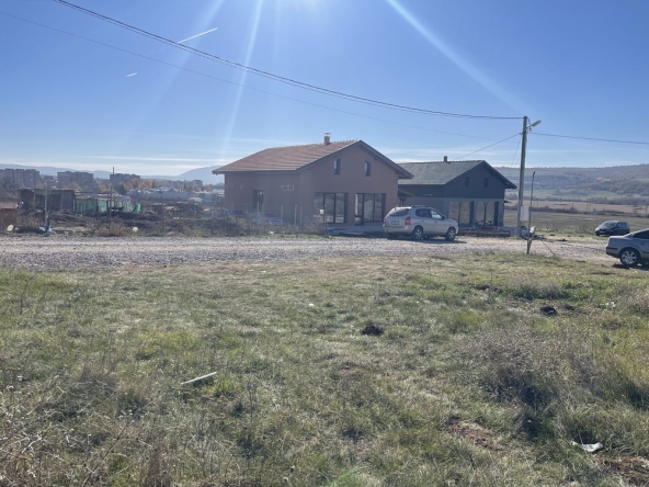 Парцел в Радомир - 804 кв.м за 39 €/кв.м - Снимка #1