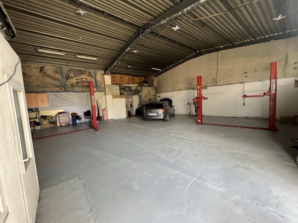 Дава се под наем Промишлена сграда в София, Слатина - 180 кв.м за 1530 € - Снимка #1