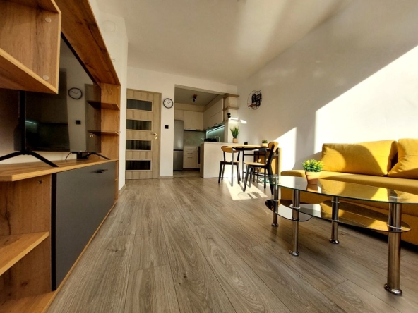 Дава се под наем Двустаен апартамент в Велико Търново, Колю Фичето - 50 кв.м за 331.5 € - Снимка #1