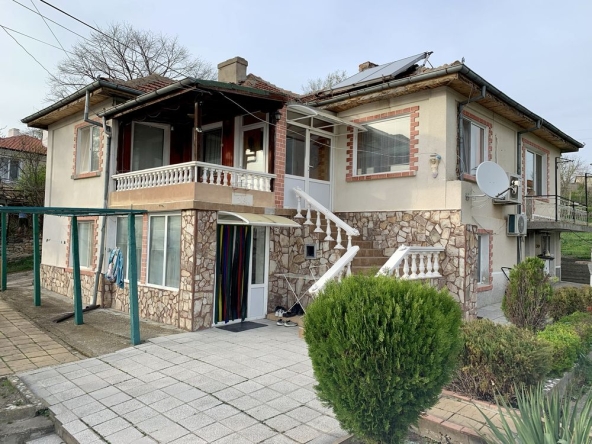 Къща в Бяла - 154 кв.м за 1007 €/кв.м - Снимка #1