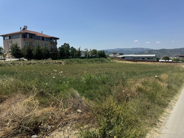 Парцел в Сандански - 1684 кв.м за 45 €/кв.м - Снимка #1