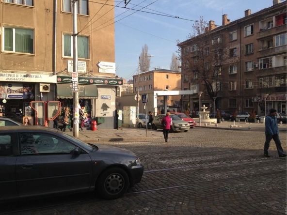 Дава се под наем Магазин в София, Света Троица - 25 кв.м за 561 € - Снимка #1