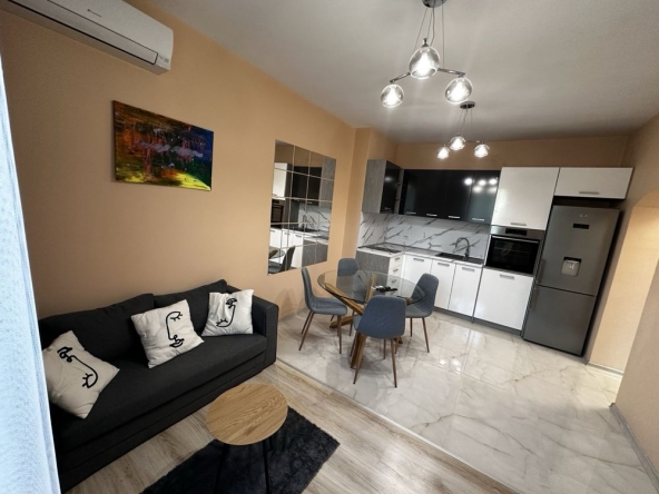 Дава се под наем Двустаен апартамент в Враца, Център - 50 кв.м за 331.5 € - Снимка #1